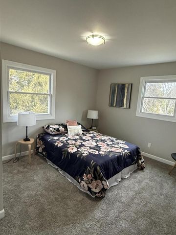 439 W Mall ROAD, Glendale, WI 53217