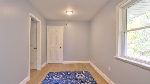 15 Tin Can Alley, Phelps, NY 14456