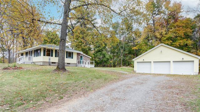 15 Tin Can Alley, Phelps, NY 14456