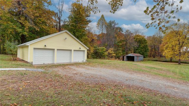 15 Tin Can Alley, Phelps, NY 14456