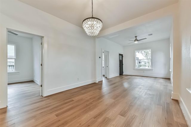 1616 38th Street, Galveston, TX 77550