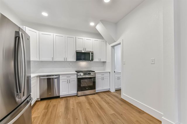 1616 38th Street, Galveston, TX 77550