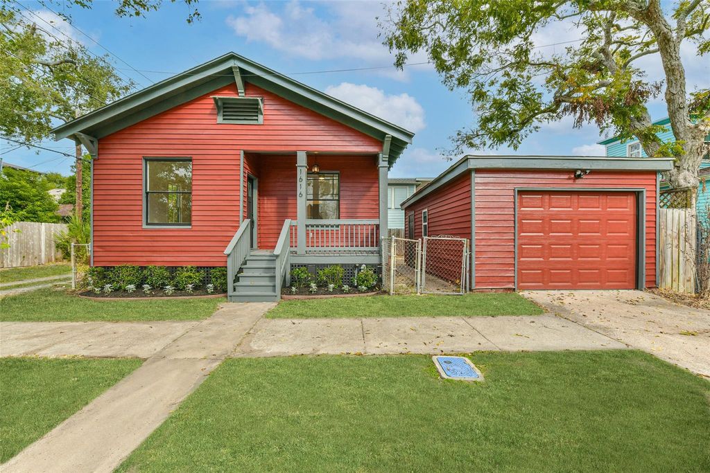 1616 38th Street, Galveston, TX 77550