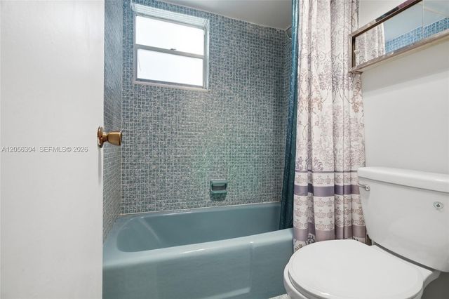 3090 Holiday Springs Boulevard 204, Margate, FL 33063