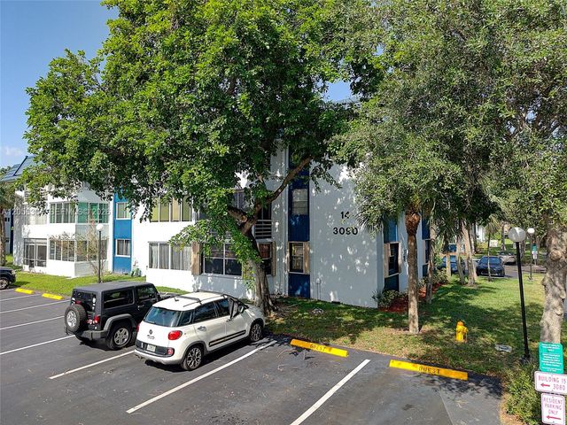 3090 Holiday Springs Boulevard 204, Margate, FL 33063
