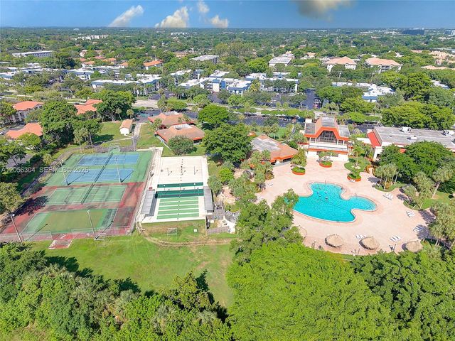 3090 Holiday Springs Boulevard 204, Margate, FL 33063