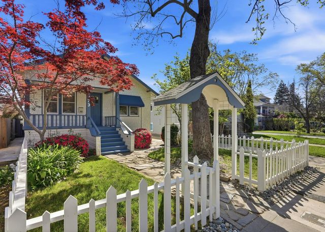 1373 48th St, Sacramento, CA 95819