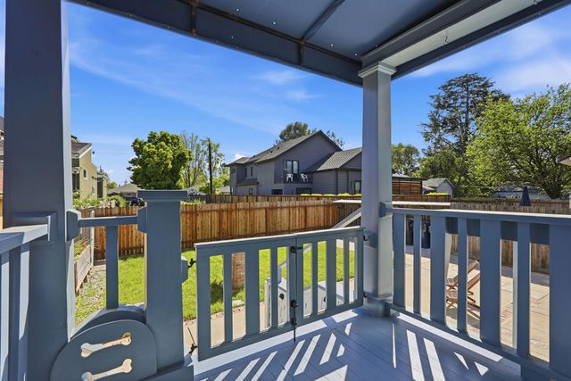 1373 48th St, Sacramento, CA 95819
