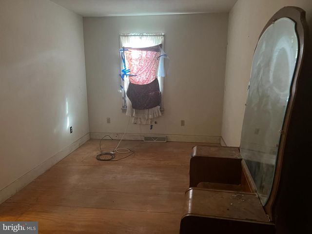 120 HIGH ST, Leesburg, NJ 08327