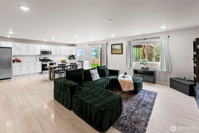 361 NE Ridge Point Boulevard, Belfair, WA 98528