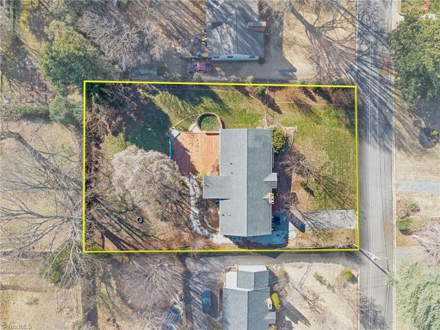 1401 Drumcliffe Road, Winston-salem, NC 27103