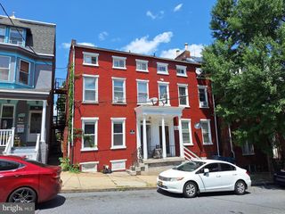 215 W VINE ST, Lancaster, PA 17603