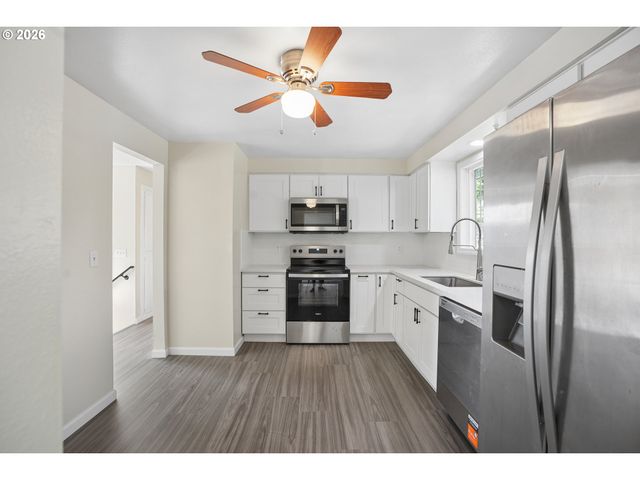 1453 Se 29TH Ct, Troutdale, OR 97060