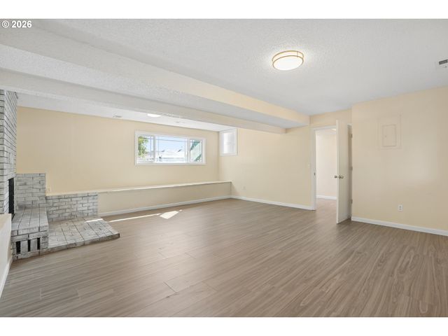1453 Se 29TH Ct, Troutdale, OR 97060
