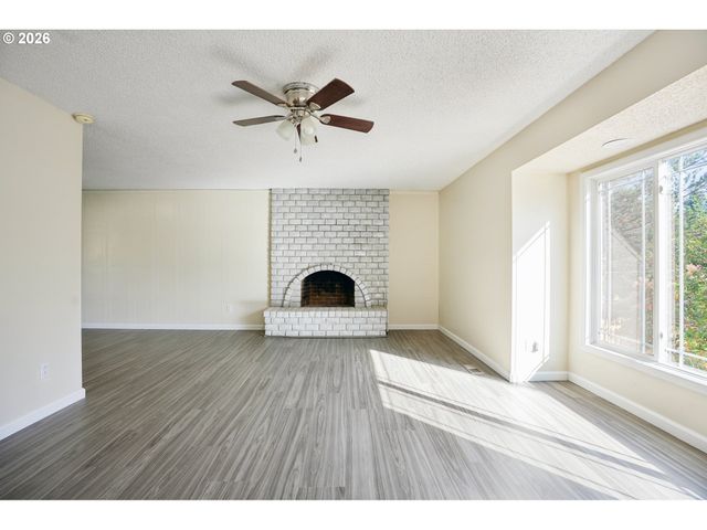 1453 Se 29TH Ct, Troutdale, OR 97060