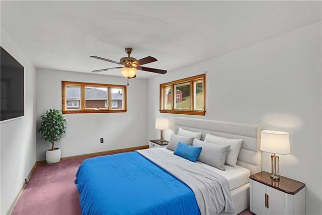 105 Northumberland Dr., Hempfield Twp, PA 15642