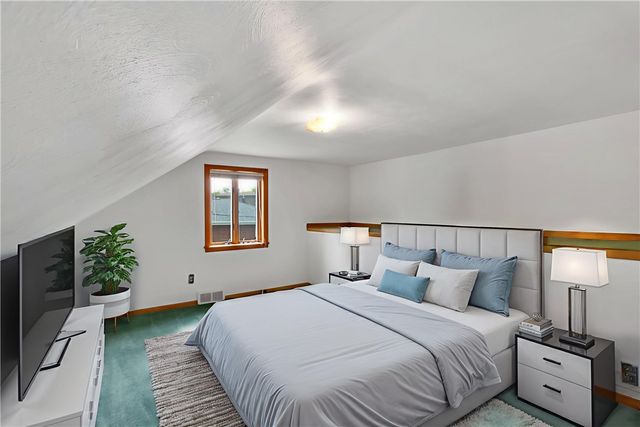 105 Northumberland Dr., Hempfield Twp, PA 15642