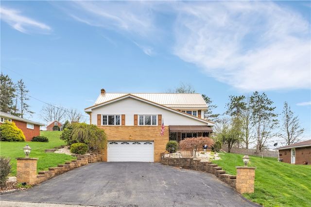 105 Northumberland Dr., Hempfield Twp, PA 15642