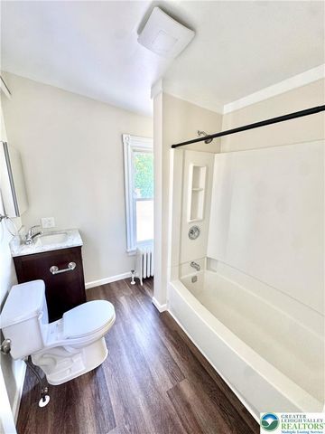 21 West Main Street 2, Macungie Boro, PA 18062
