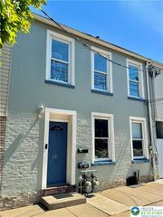 21 West Main Street 2, Macungie Boro, PA 18062