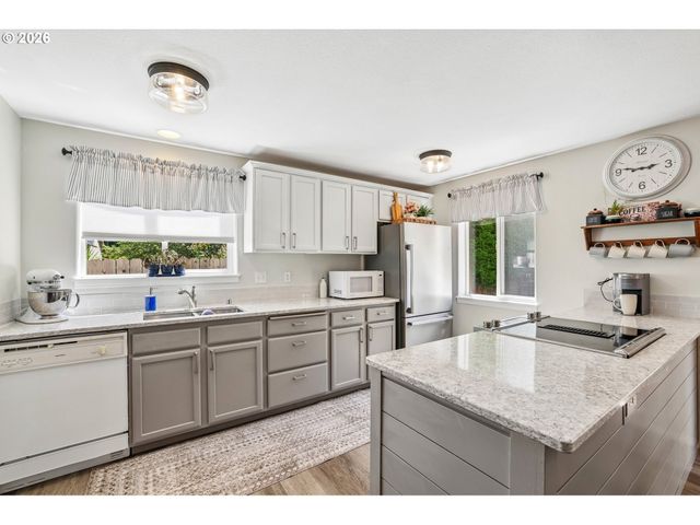 9912 Ne 44TH Ct, Vancouver, WA 98686