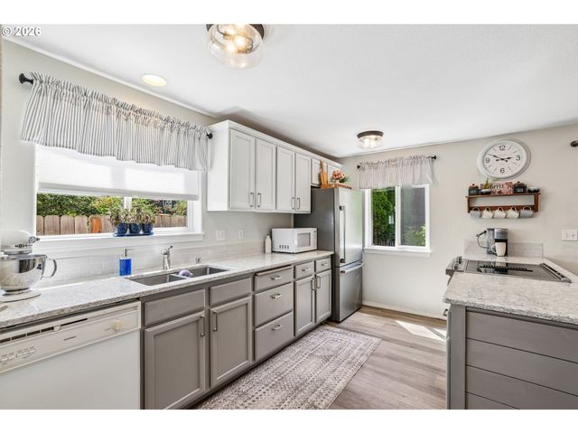 9912 Ne 44TH Ct, Vancouver, WA 98686