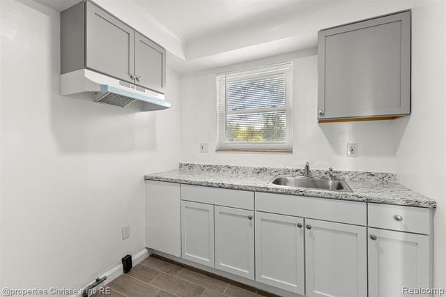 10838 Nottingham, Detroit, MI 48224