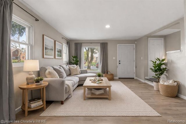 10838 Nottingham, Detroit, MI 48224