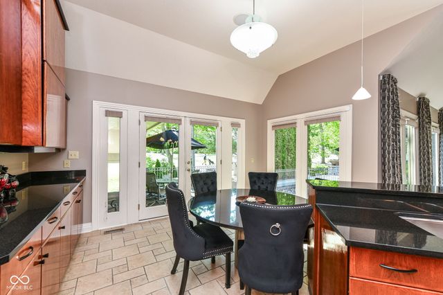 201 S Creedmoor Way, Anderson, IN 46011