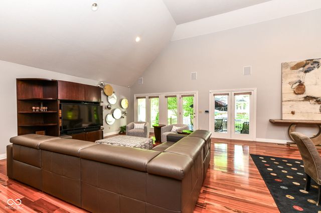 201 S Creedmoor Way, Anderson, IN 46011