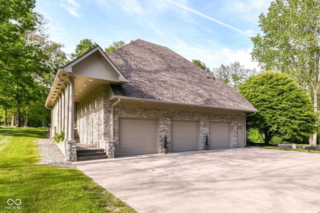 201 S Creedmoor Way, Anderson, IN 46011