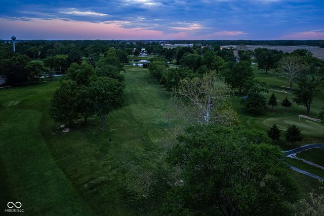 201 S Creedmoor Way, Anderson, IN 46011