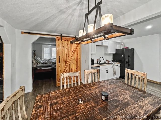 17902 E 688 Road, Tahlequah, OK 74464