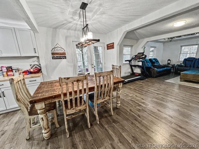 17902 E 688 Road, Tahlequah, OK 74464