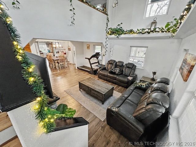 17902 E 688 Road, Tahlequah, OK 74464