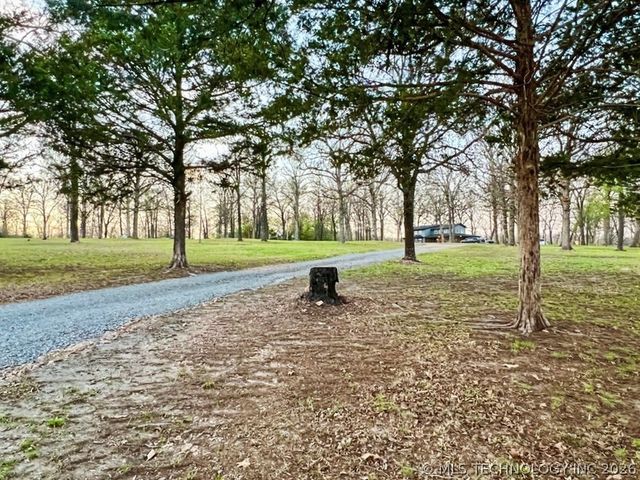 17902 E 688 Road, Tahlequah, OK 74464