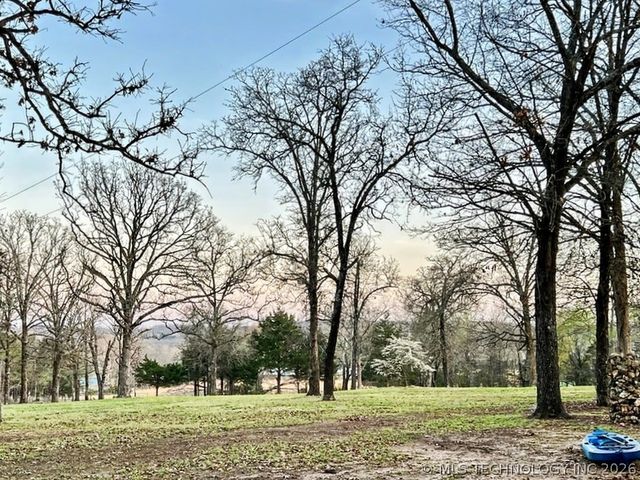 17902 E 688 Road, Tahlequah, OK 74464