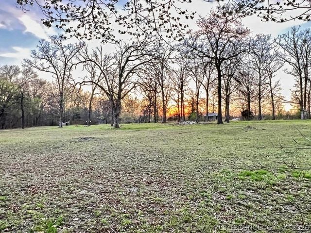 17902 E 688 Road, Tahlequah, OK 74464