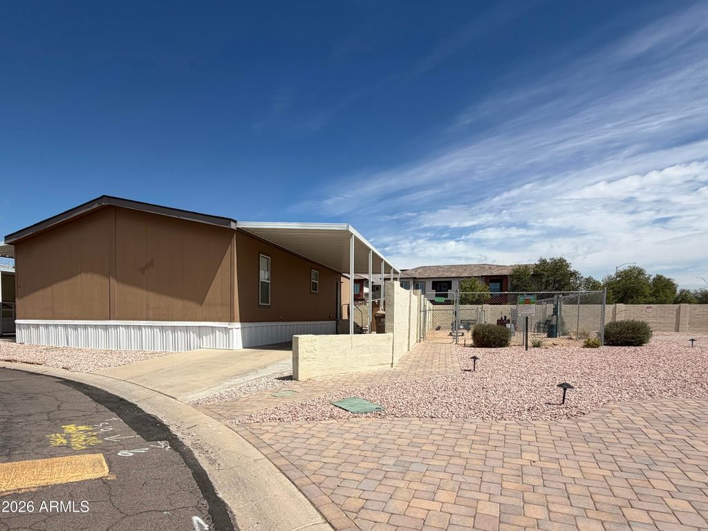7810 W Peoria Avenue 21, Peoria, AZ 85345 — exterior