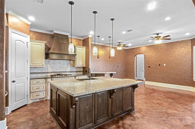 2915 Kennings Road, Crosby, TX 77532