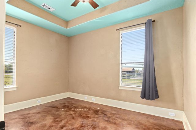 2915 Kennings Road, Crosby, TX 77532