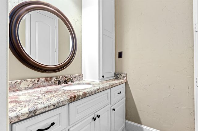 2915 Kennings Road, Crosby, TX 77532