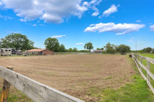 2915 Kennings Road, Crosby, TX 77532