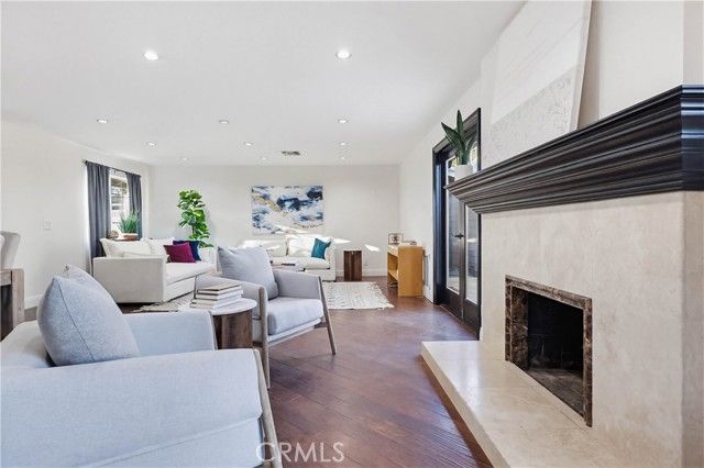 8008 Lena, West Hills (los Angeles), CA 91304