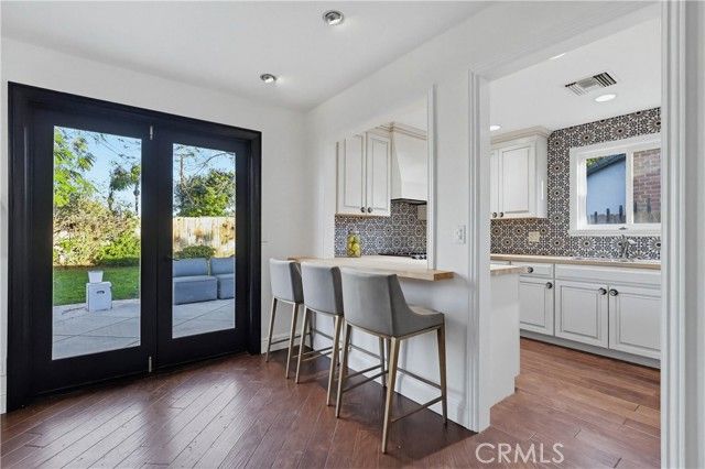 8008 Lena, West Hills (los Angeles), CA 91304