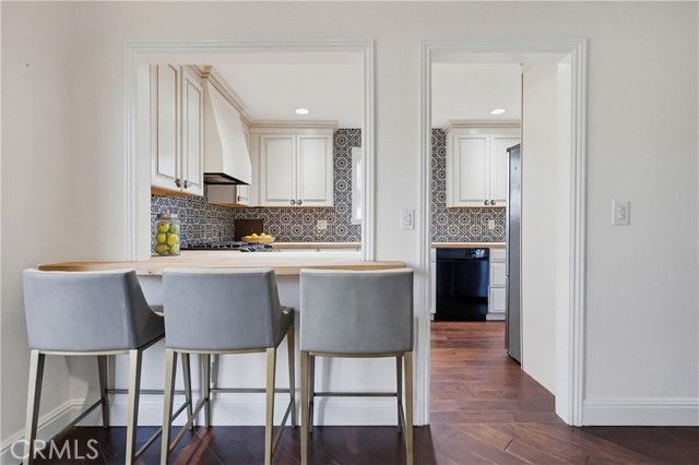 8008 Lena, West Hills (los Angeles), CA 91304