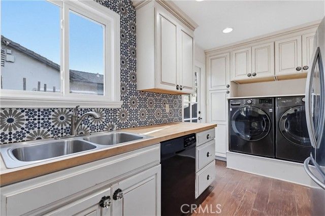 8008 Lena, West Hills (los Angeles), CA 91304