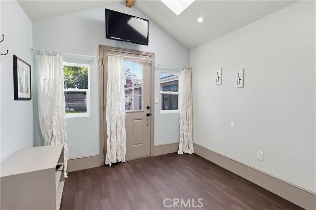 8008 Lena, West Hills (los Angeles), CA 91304