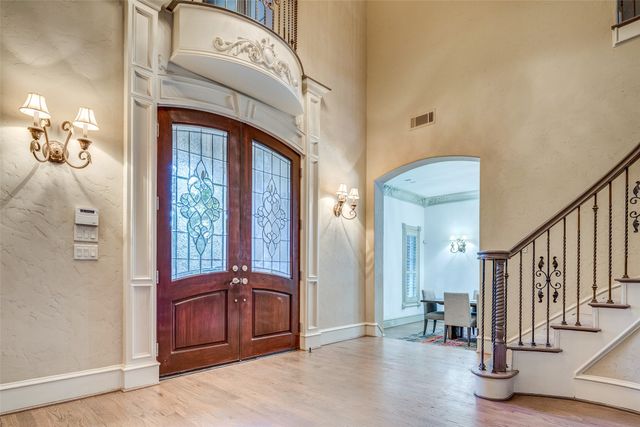 1819 Broken Bend Drive, Westlake, TX 76262