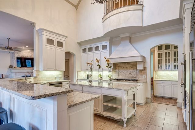 1819 Broken Bend Drive, Westlake, TX 76262